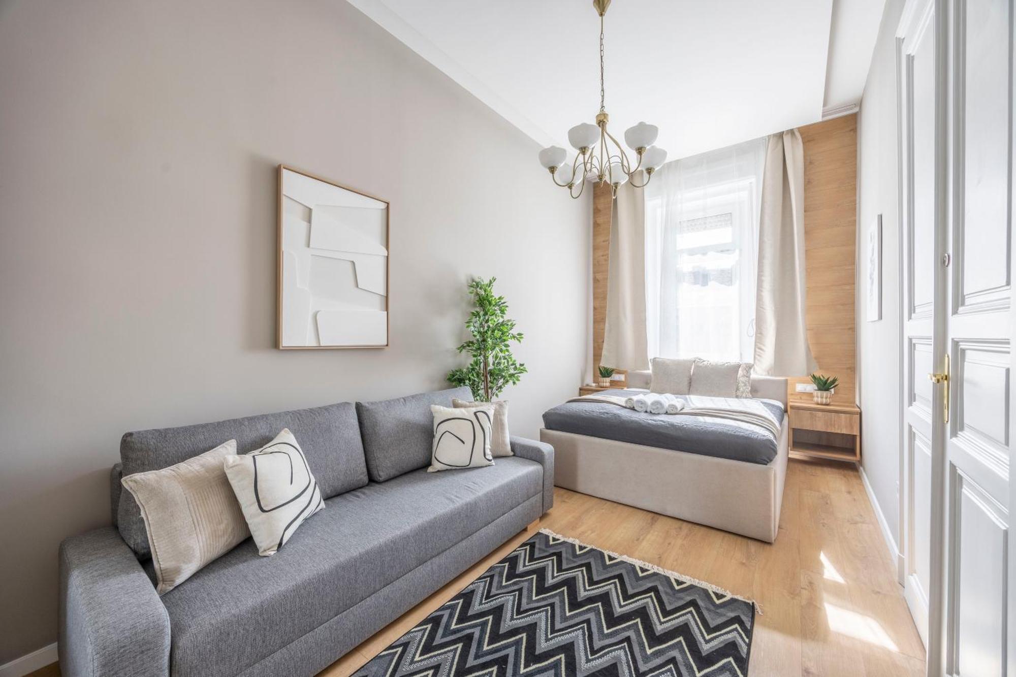Exclusive N' Spacious Elizabeth Central Suite Budapest Exterior photo