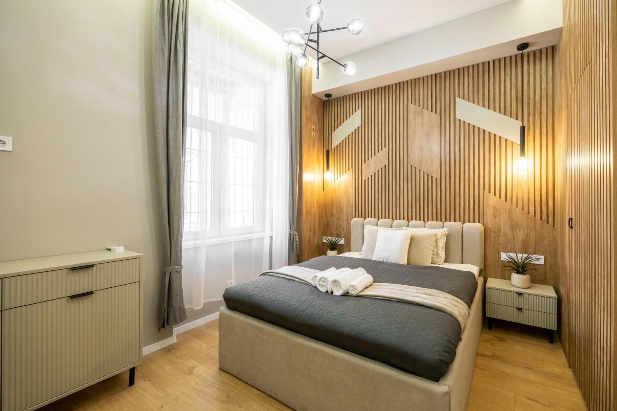 Exclusive N' Spacious Elizabeth Central Suite Budapest Exterior photo